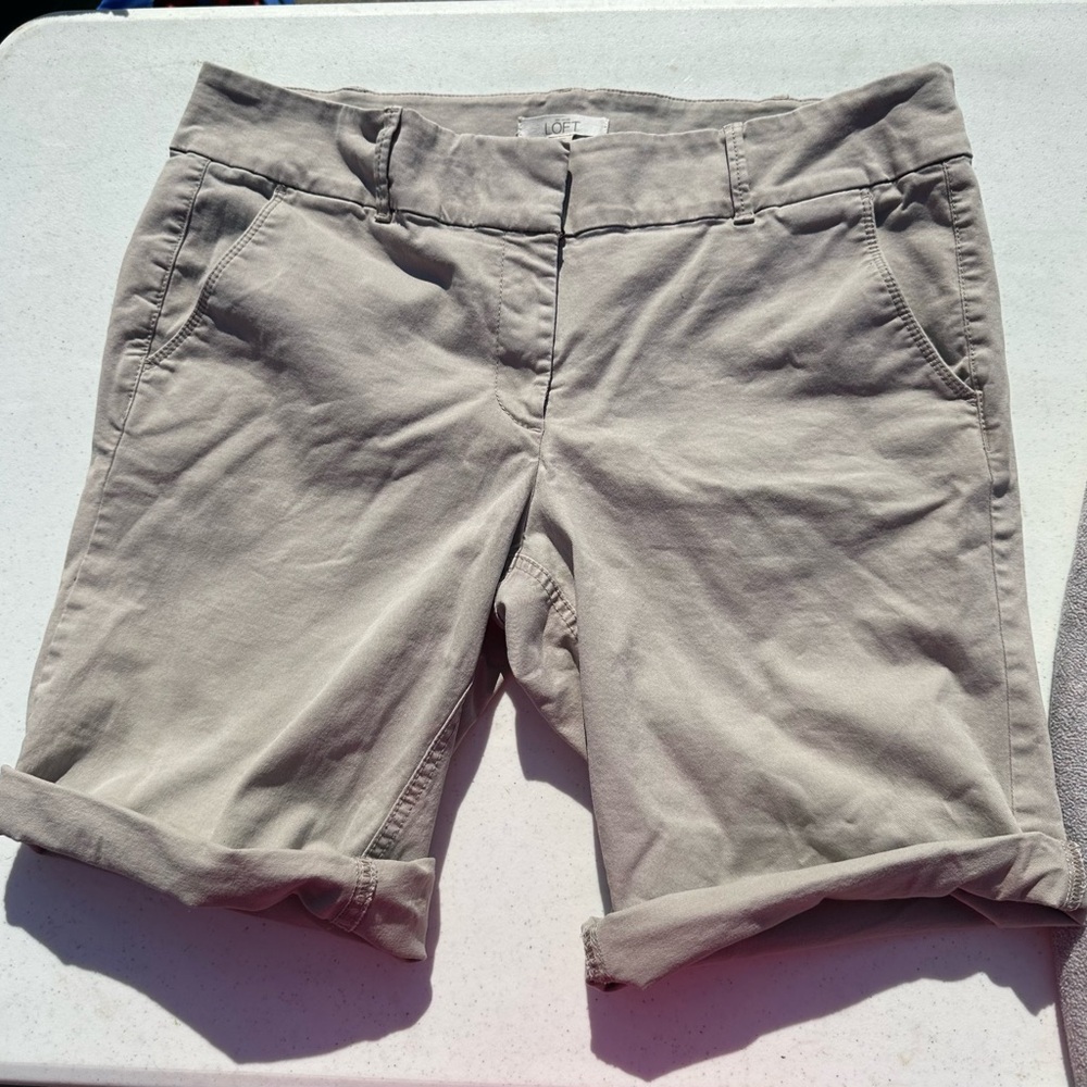 Ann Taylor Loft shorts- size 12